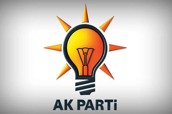 Ak Parti binası önünde patlama