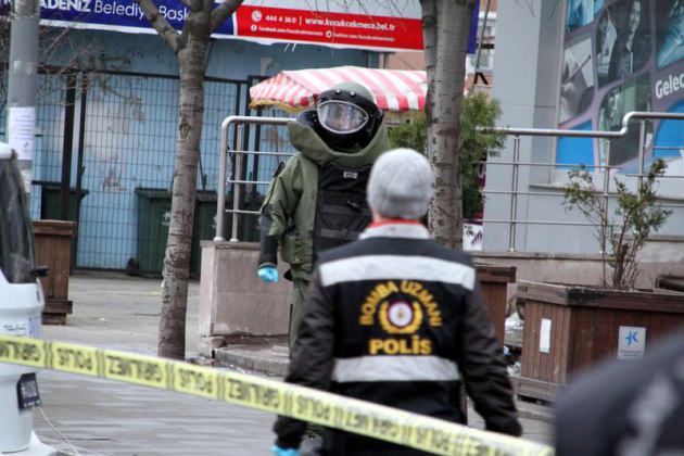 AVM’de bomba paniği