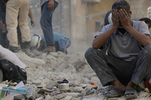 Esed sivilleri hedef aldı