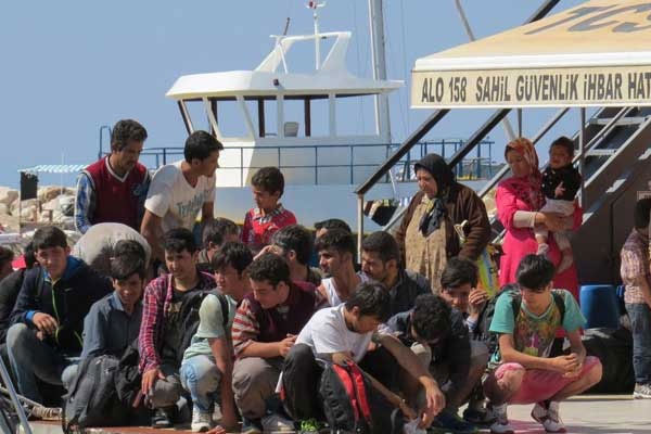 Göçmen akını sürüyor