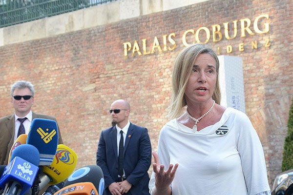 Anlaşma sonrası Arabistan'a ve İran'a ziyaret