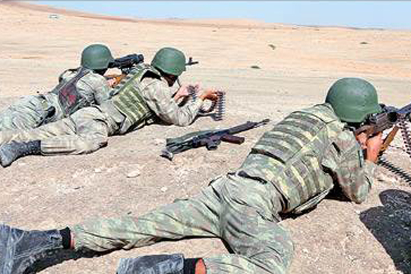 Kilis'te eller tetikte