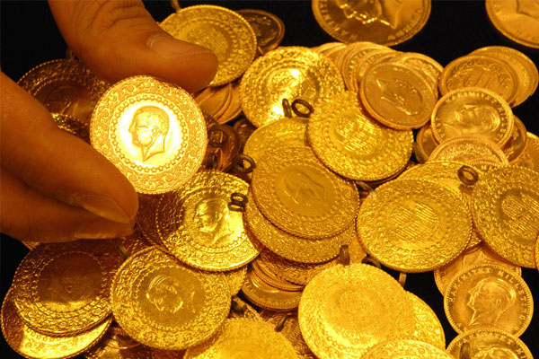 Altın 5,5 yılın en düşüğünde