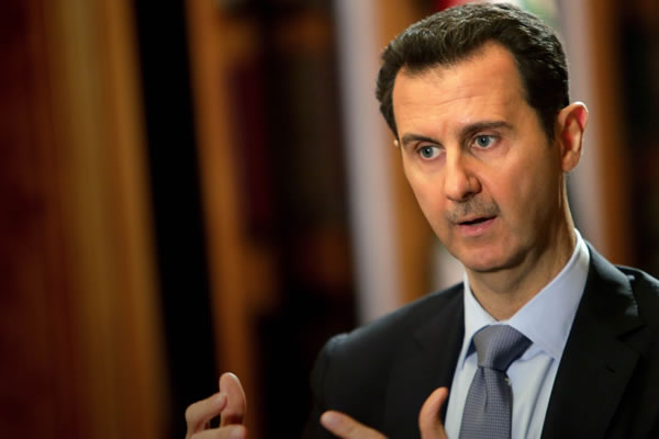 Esed yine af çıkardı