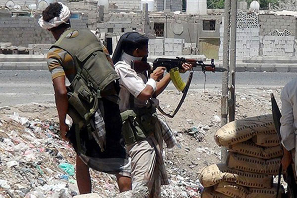 Husilerden Taiz'e saldırı