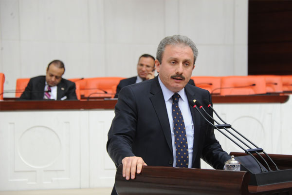 'Bir parti terörle ilişkiliyse kapatılabilir'