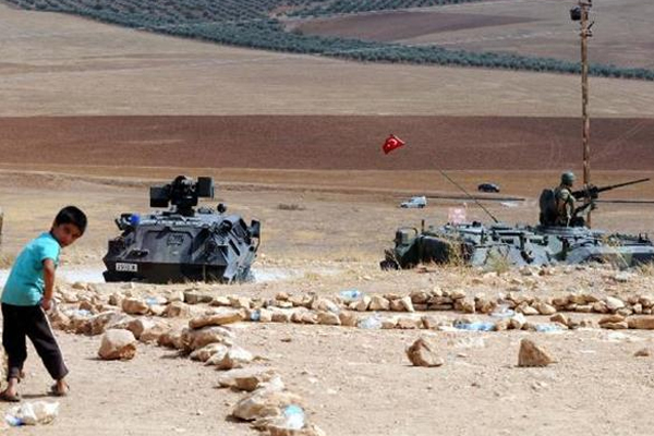 'Türkiye IŞİD'i değil bizi ve ÖSO'yu vuruyor'