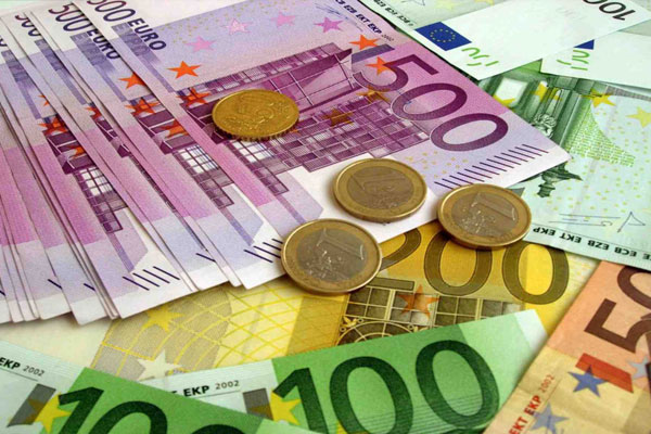 Merkez`den euro hamlesi