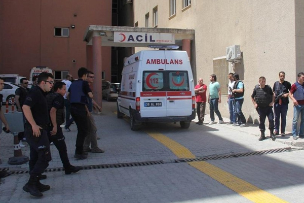 Cizre'de patlama: 2 çocuk yaralandı