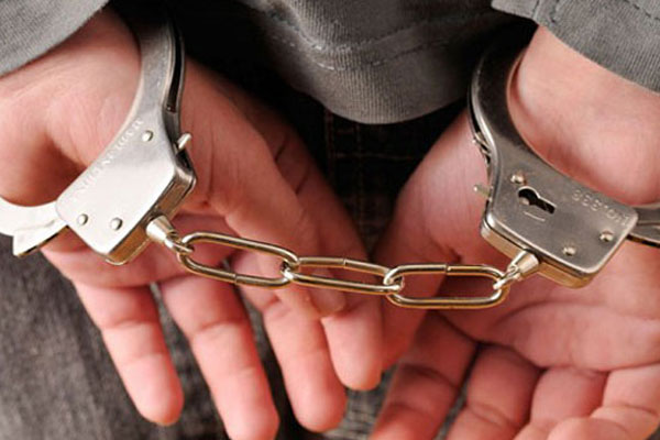 İzmir gözaltılarında 9 tutuklama