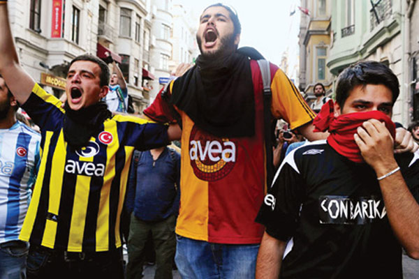 Taraftar gruplarından “barış” çağrısı