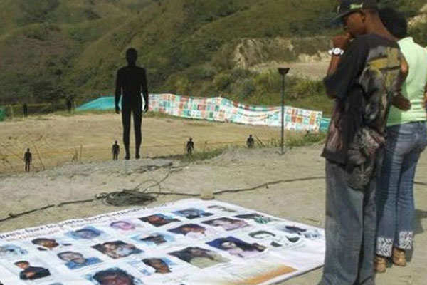 Şehir çöplüğünde toplu mezar bulundu