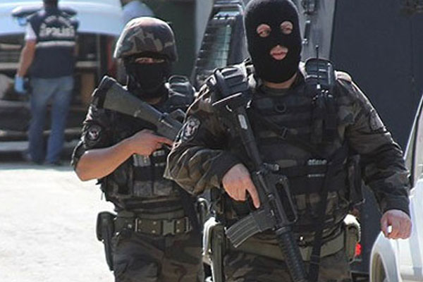 Canlı bomba uykuda yakalandı