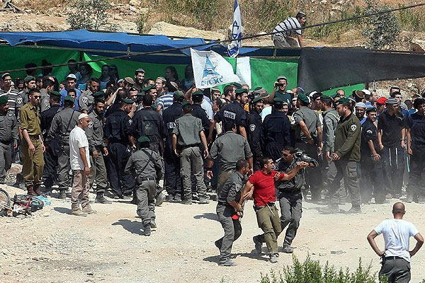 Ramallah'ta yıkım gerginliği