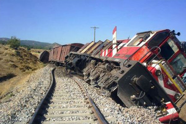 Bingöl'de trene mayınlı saldırı