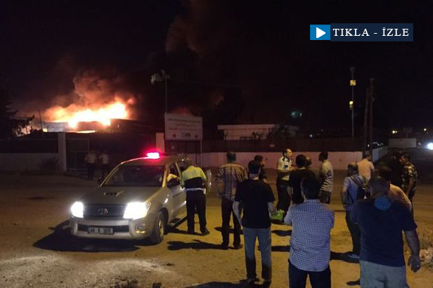 İHH deposunda büyük yangın