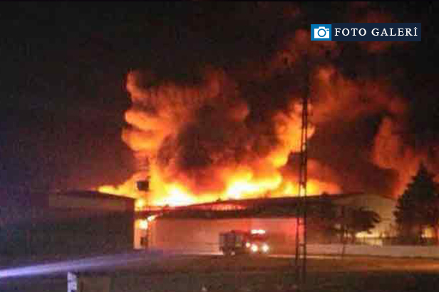 İHH deposunda büyük yangın