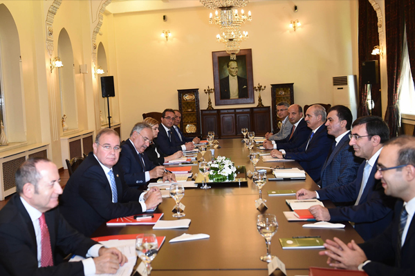 AK Parti ve CHP'nin anlaşamadığı 4 madde