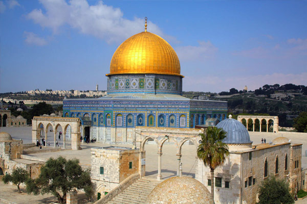 İsrail Mescid-i Aksa'ya geçişleri kapattı