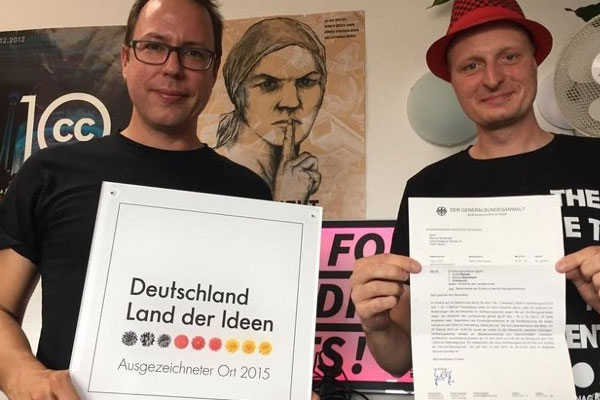 İki gazeteciye 'vatana ihanet' soruşturması