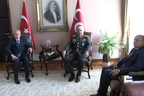 Özel'den Bahçeli’ye veda ziyareti