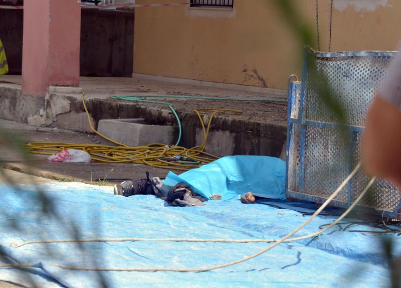 13'üncü kattan aşağıya düştü