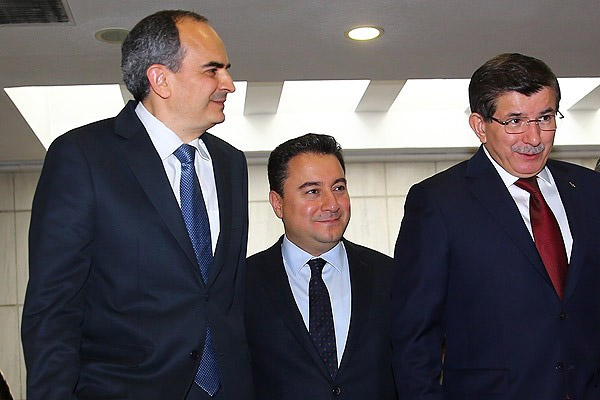 Davutoğlu Babacan ve Başçı'yı kabul etti