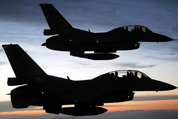 Koalisyon güçlerinden  Irak ve Suriye'ye operasyon