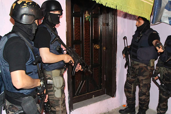 HDP'li Belediye Eşbaşkanı tutuklandı