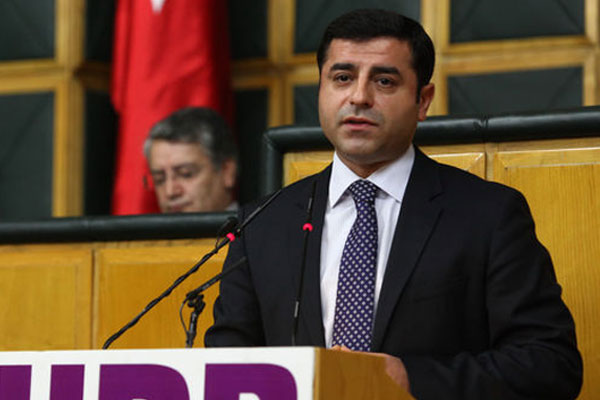 Demirtaş'tan Arınç'a 'alçak' yanıtı