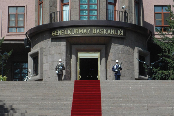 Şırnak'ta askeri üsse silahlı saldırı