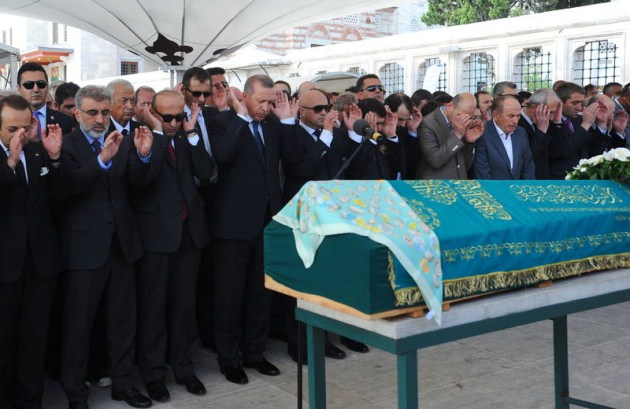 Erdoğan, Gümüştekin'in cenazesine katıldı