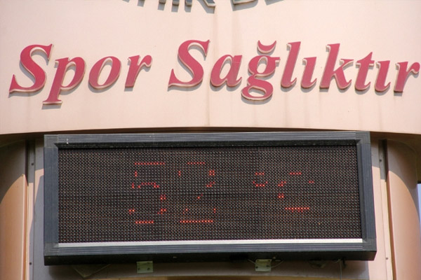Termometreler 52 dereceyi gördü