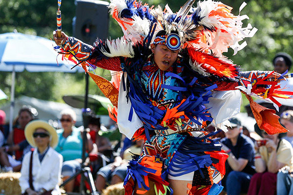 Kızılderililer festivalde buluştu