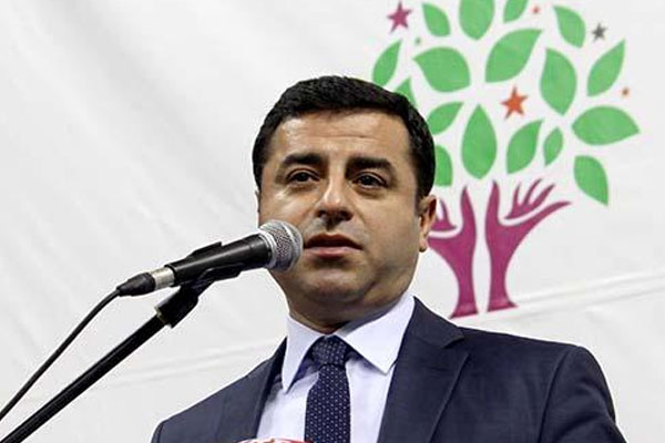 Demirtaş acil olarak Brüksel yolcusu