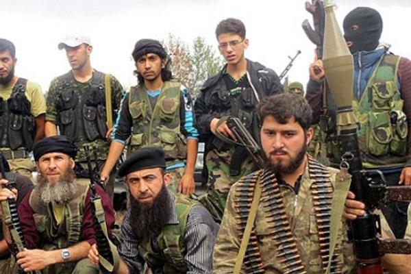 Suriyeli Muhalif: ABD güçlü bir ÖSO istemiyor