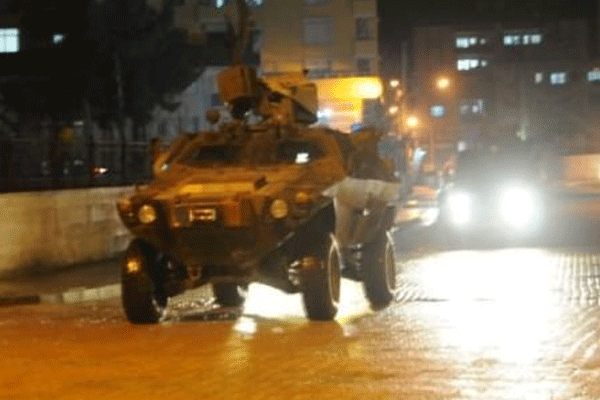 Polise roketatarlı saldırı