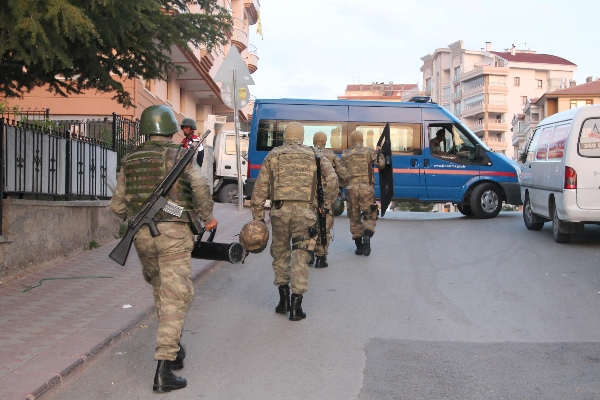 Ankara'da PKK'ya şafak operasyonu