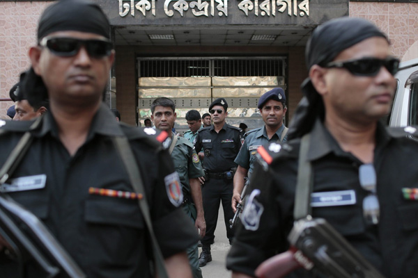 'Bangladeş'in baskıcı rejimi uzun bir süre daha radara yakalanmayacak'