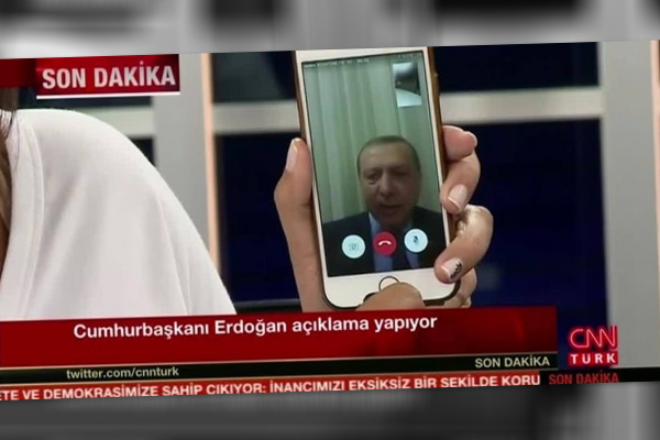 'İnsanlar 'CNN Türk'ün Erdoğan'ı darbecilerin elinden kurtaracağına inanmazdım' diyor'