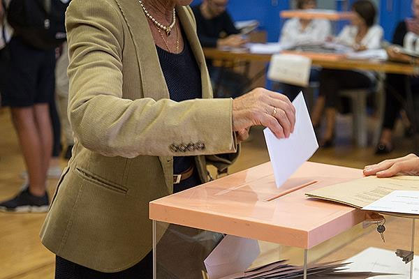 İspanya'da yerel seçim sonuçları belli oldu