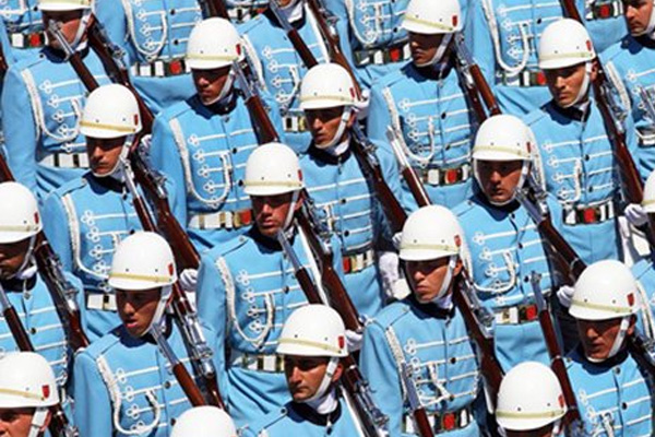 Cumhurbaşkanı Erdoğan'ı karşılayacak 160 asker