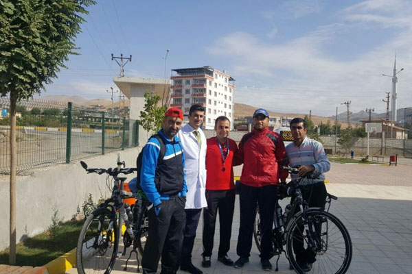 Protesto için 2 bin kilometre pedal çevirecekler