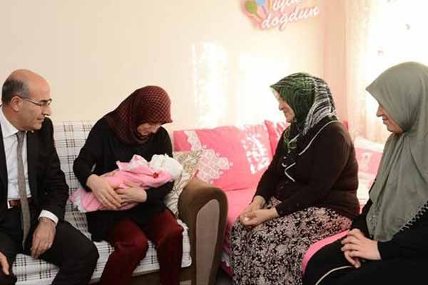 15 Temmuz şehidi polisin bebeği dünyaya geldi