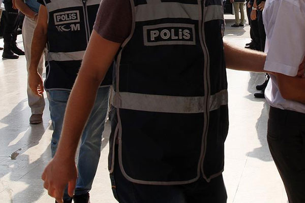 Trabzon'da 7 akademisyene 'ByLock' gözaltısı