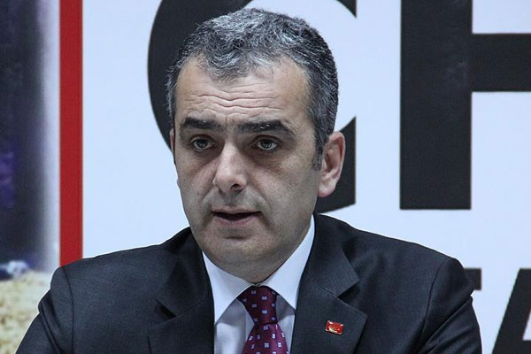 CHP Antalya İl Başkanı istifa etti