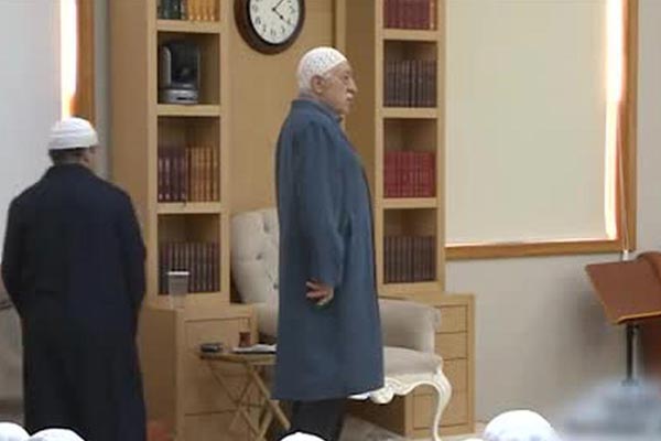 Nurettin Veren Gülen'in 'koltuk değiştirme'siyle ilgili konuştu