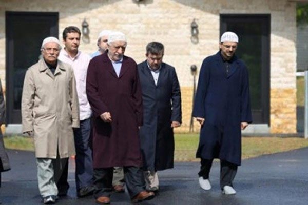 FETÖ'cülerden Almanya'ya iltica başvurusu