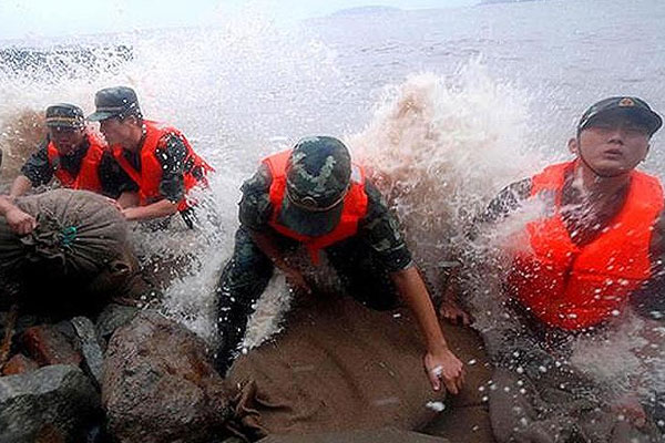 Megi tayfunu Çin'i etkisi altına aldı
