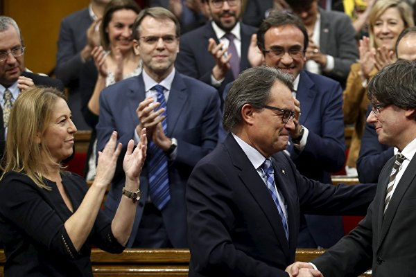 Katalonya Meclisi'nden bağımsızlığa destek